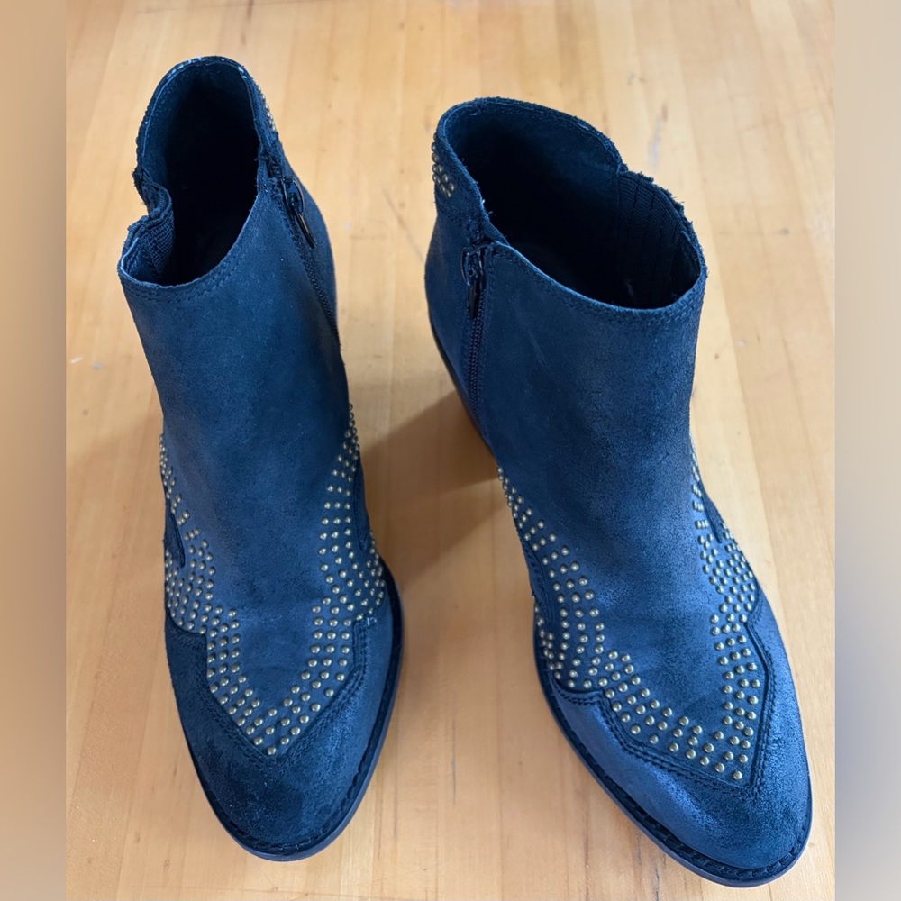 Lucky Brand Maiaa Studded Leather Ankle Booties